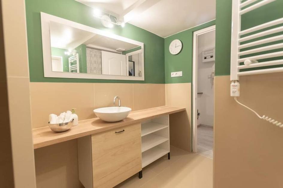Central Stay Gozsdu Budapest Exterior photo